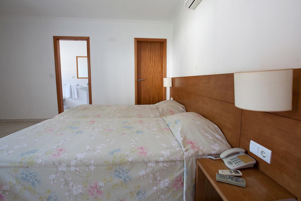 Hotel Solmar Calheta  Zimmer foto