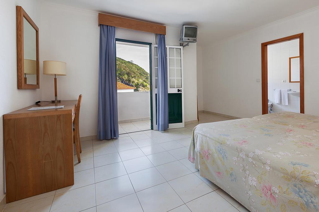 Hotel Solmar Calheta  Zimmer foto